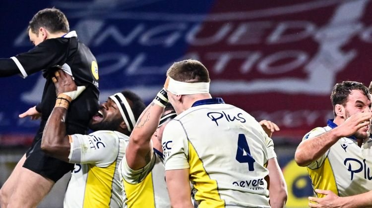 ფიჯელი მორაგბე, რომელმაც მსაჯი ხელში აიყვანა, მკაცრად დასაჯეს (+VIDEO)