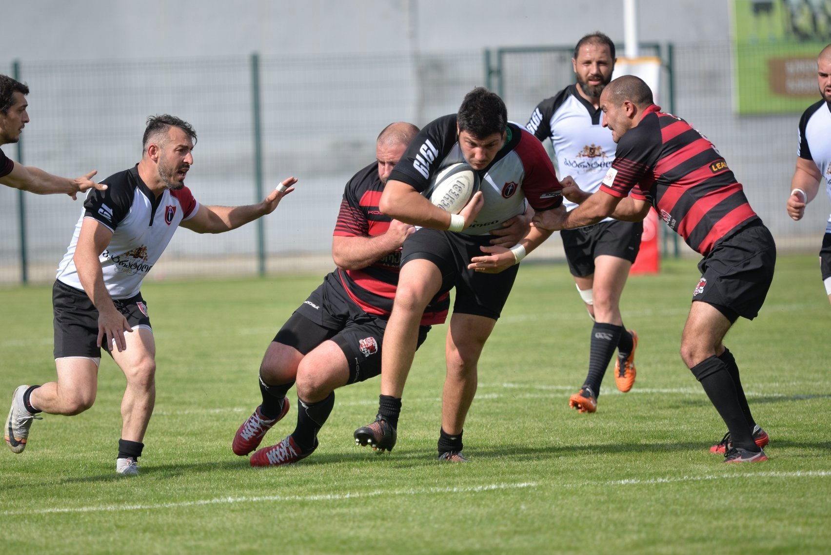 იუნკერებმა უხვქულიან მატჩში ყოჩები დაამარცხა და მეოთხე ადგილზე გადაინაცვლა